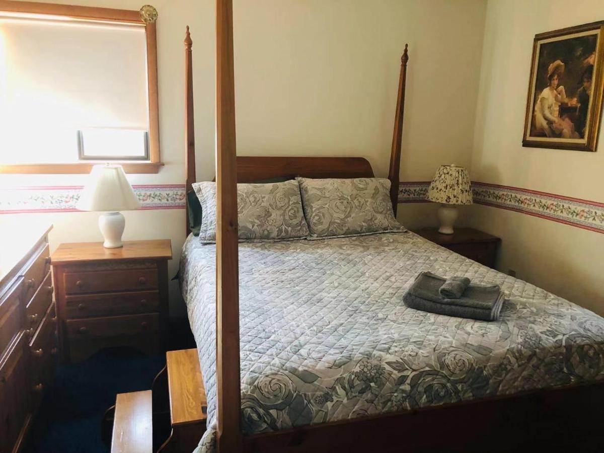 My Little Flagship Cabin East Stroudsburg Extérieur photo